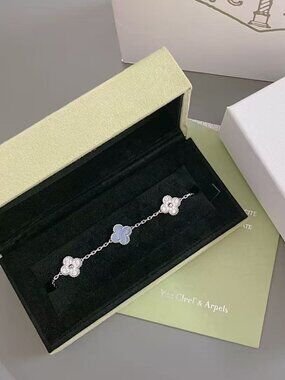 Van Cleef & Arpels bracelet